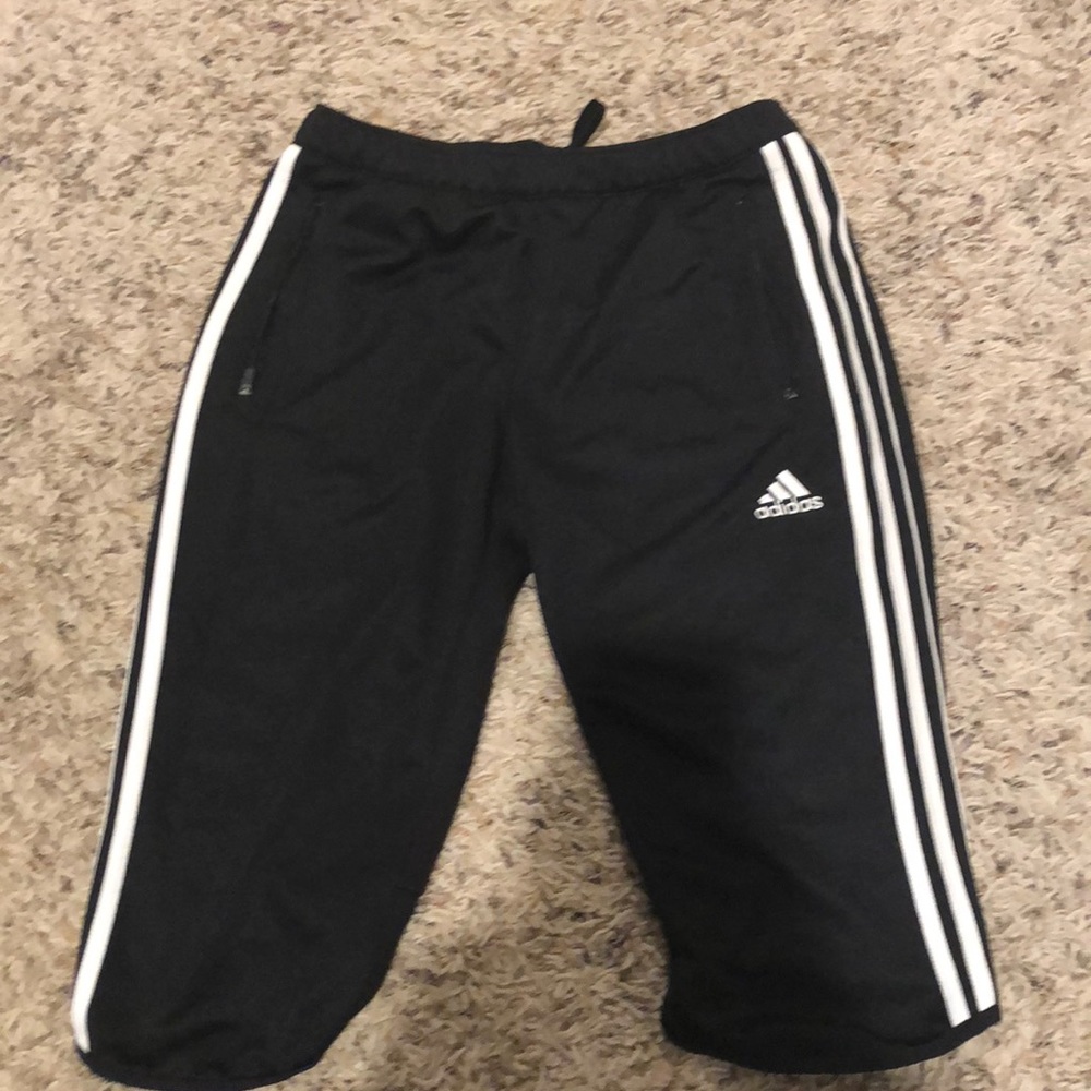 black adidas 3 quarter pants!